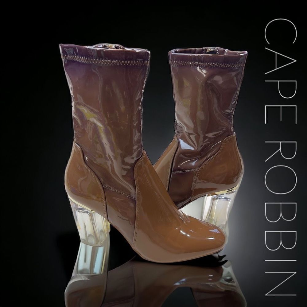 Cape Robbin Womens Patent Leather Clear Chunky Heels Ankle Bootie Brown Size 8.5